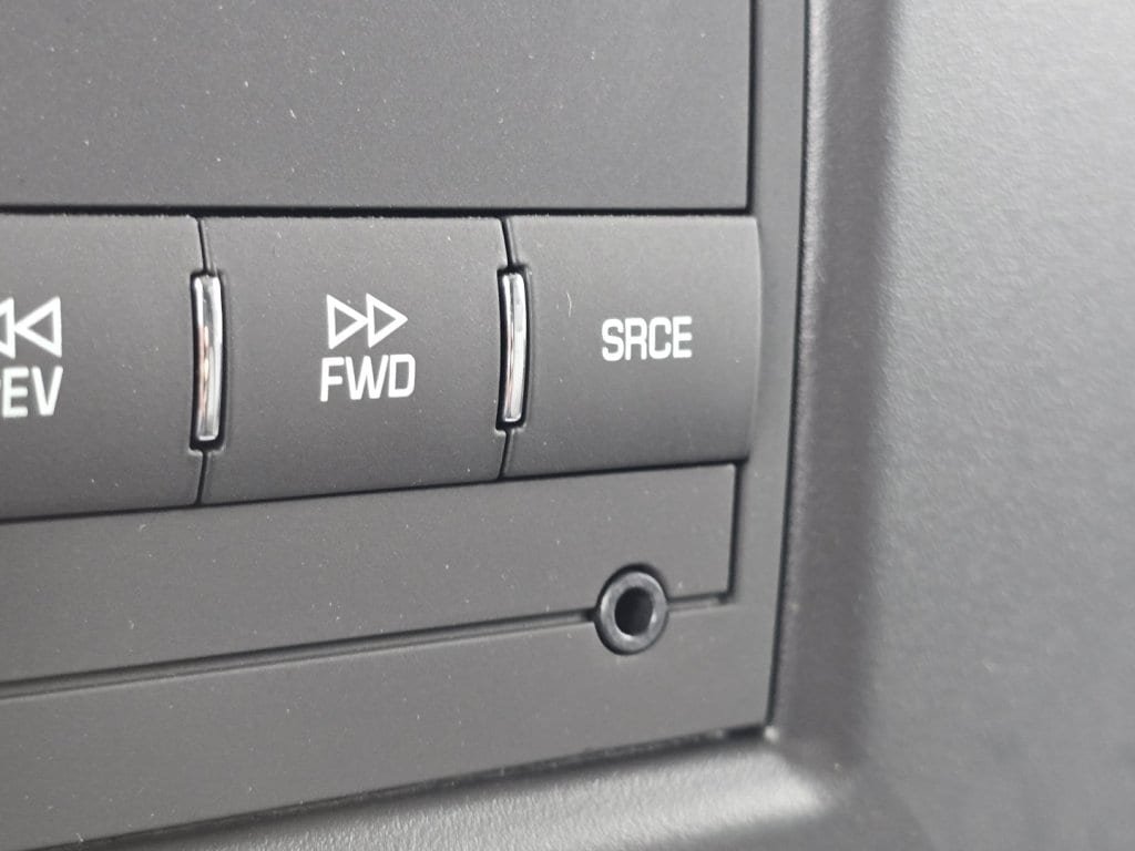 New 2025 Chevrolet Express 2500 w/ Driver Convenience Package RWD image 4