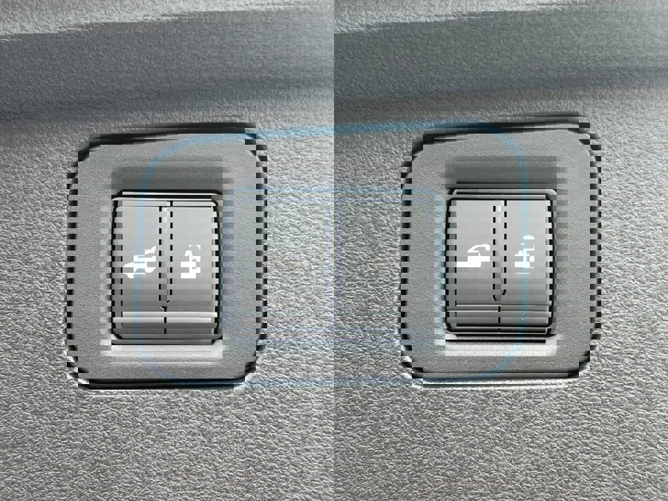 New 2026 Nissan Armada SL w/ Captain's Chari Seat Package image 40