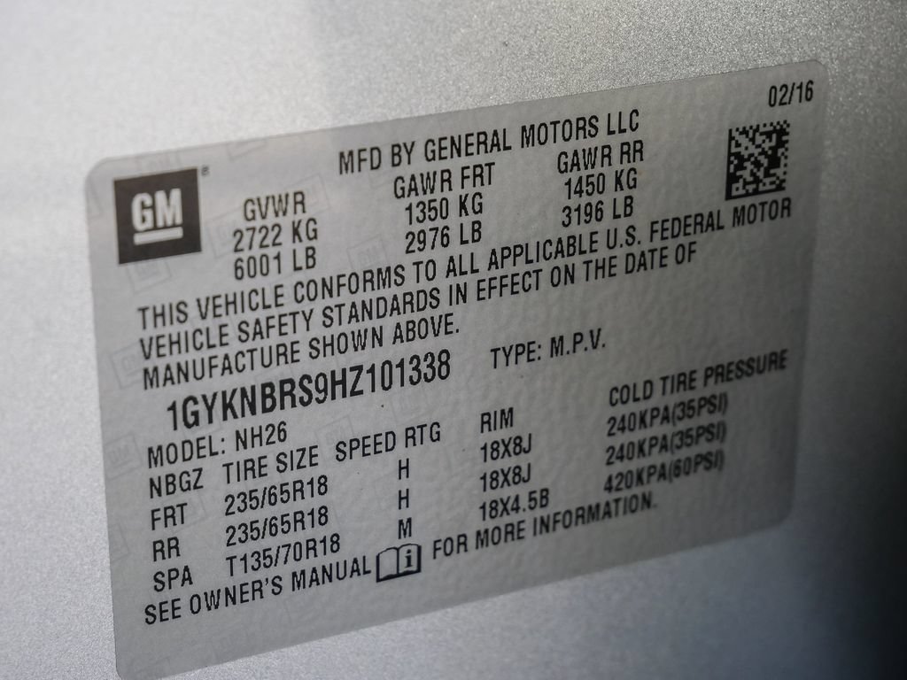 Used 2017 Cadillac XT5 Luxury w/ Driver Awareness Package FWD image 38