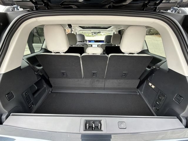 New 2025 Lincoln Navigator Reserve AWD/4WD image 25
