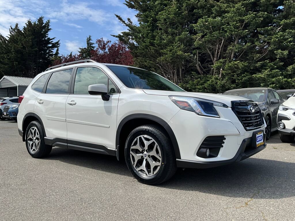Certified 2022 Subaru Forester Premium AWD/4WD image 3