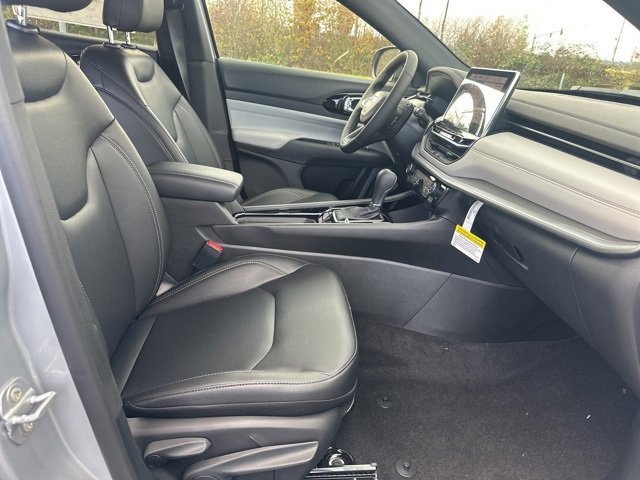 New 2026 Jeep Compass Limited image 8