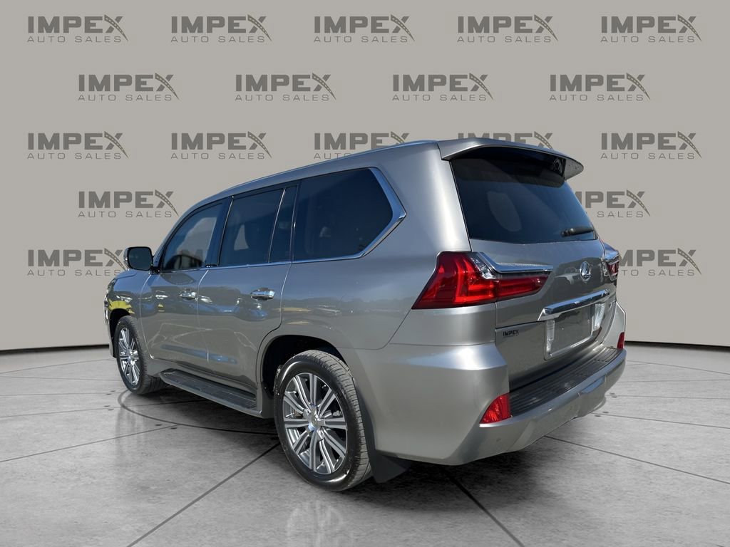 Used 2016 Lexus LX 570 4WD image 3