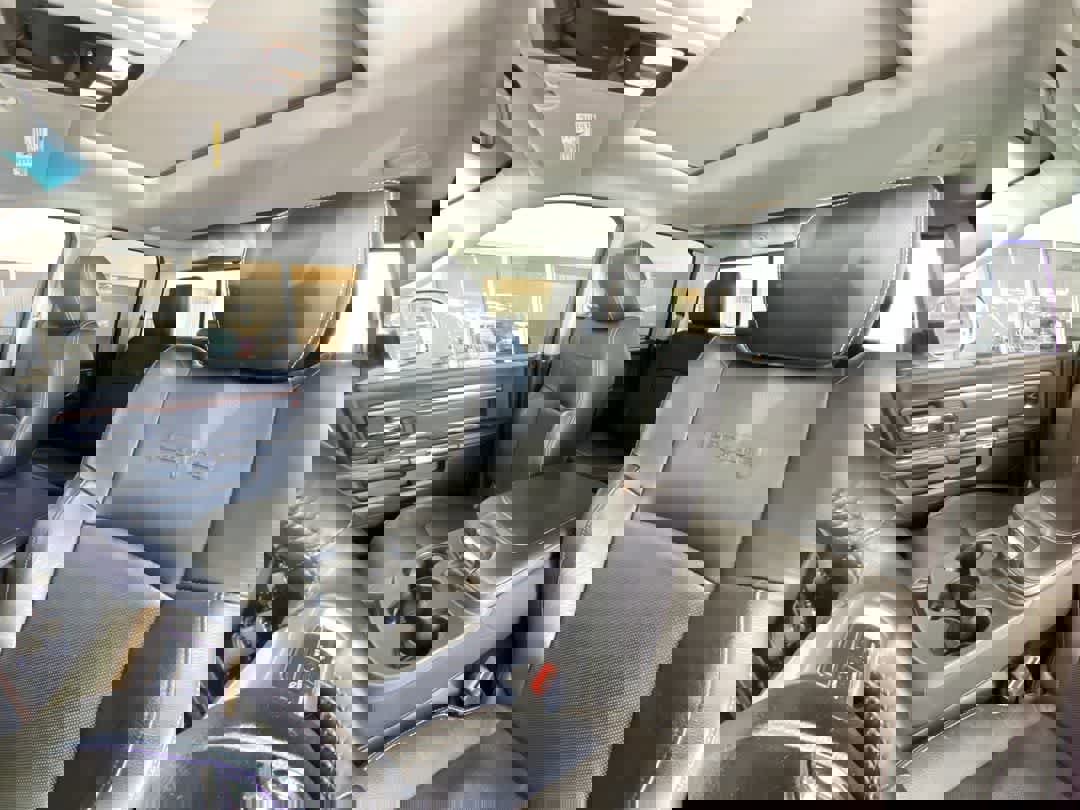 Used 2015 RAM 2500 Laramie w/ Protection Group image 14