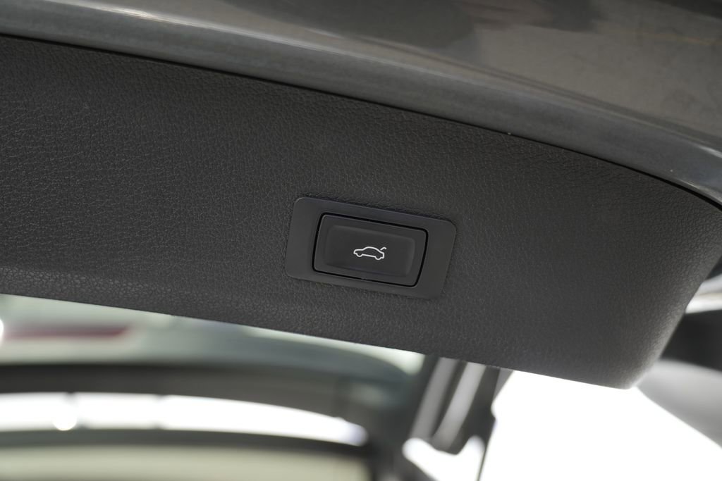 Used 2015 Audi Q7 3.0T Premium Plus w/ Premium Plus Package image 16