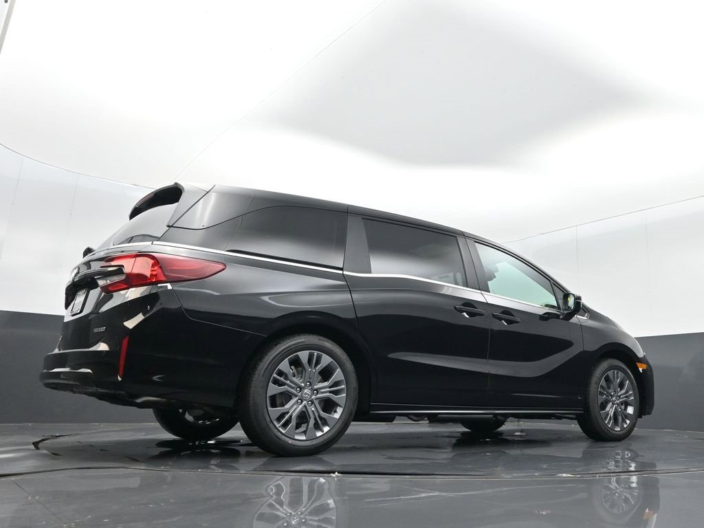 New 2026 Honda Odyssey Touring image 23