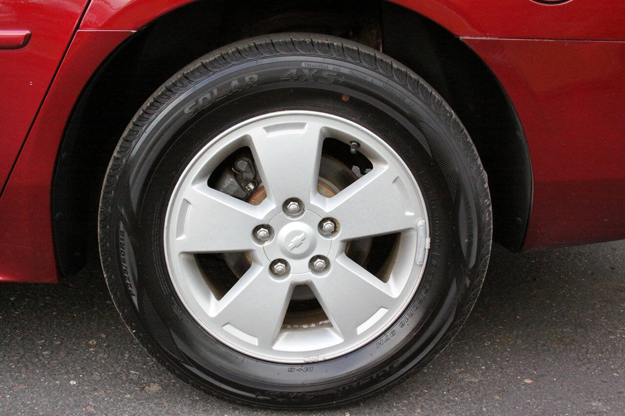 Used 2009 Chevrolet Impala LT FWD image 29