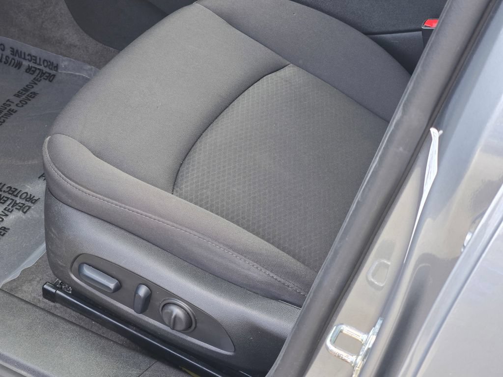 Used 2024 Chevrolet Malibu LT FWD image 28