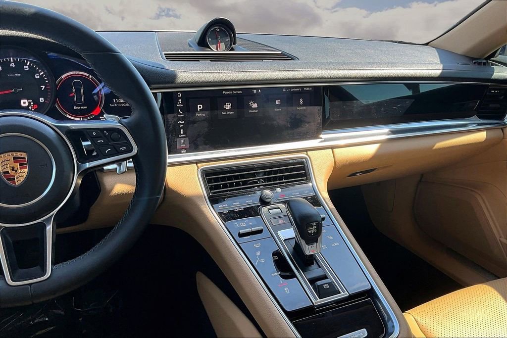 Used 2018 Porsche Panamera 4 image 9