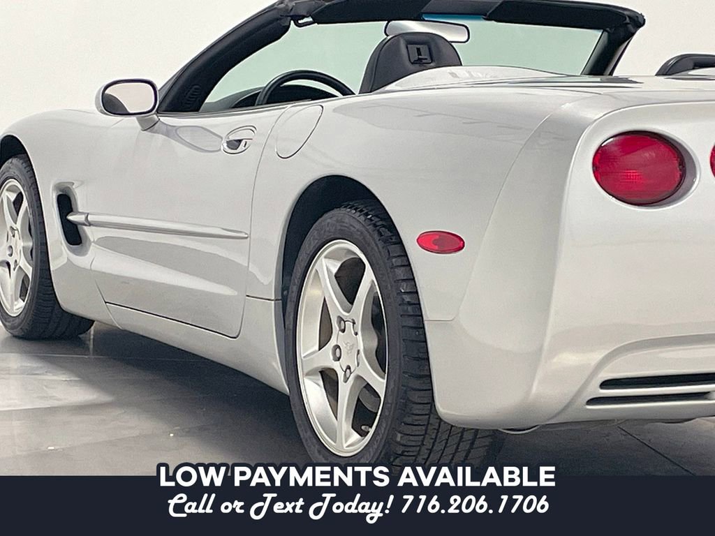 Used 2000 Chevrolet Corvette Convertible w/ Performance Handling Pkg image 35
