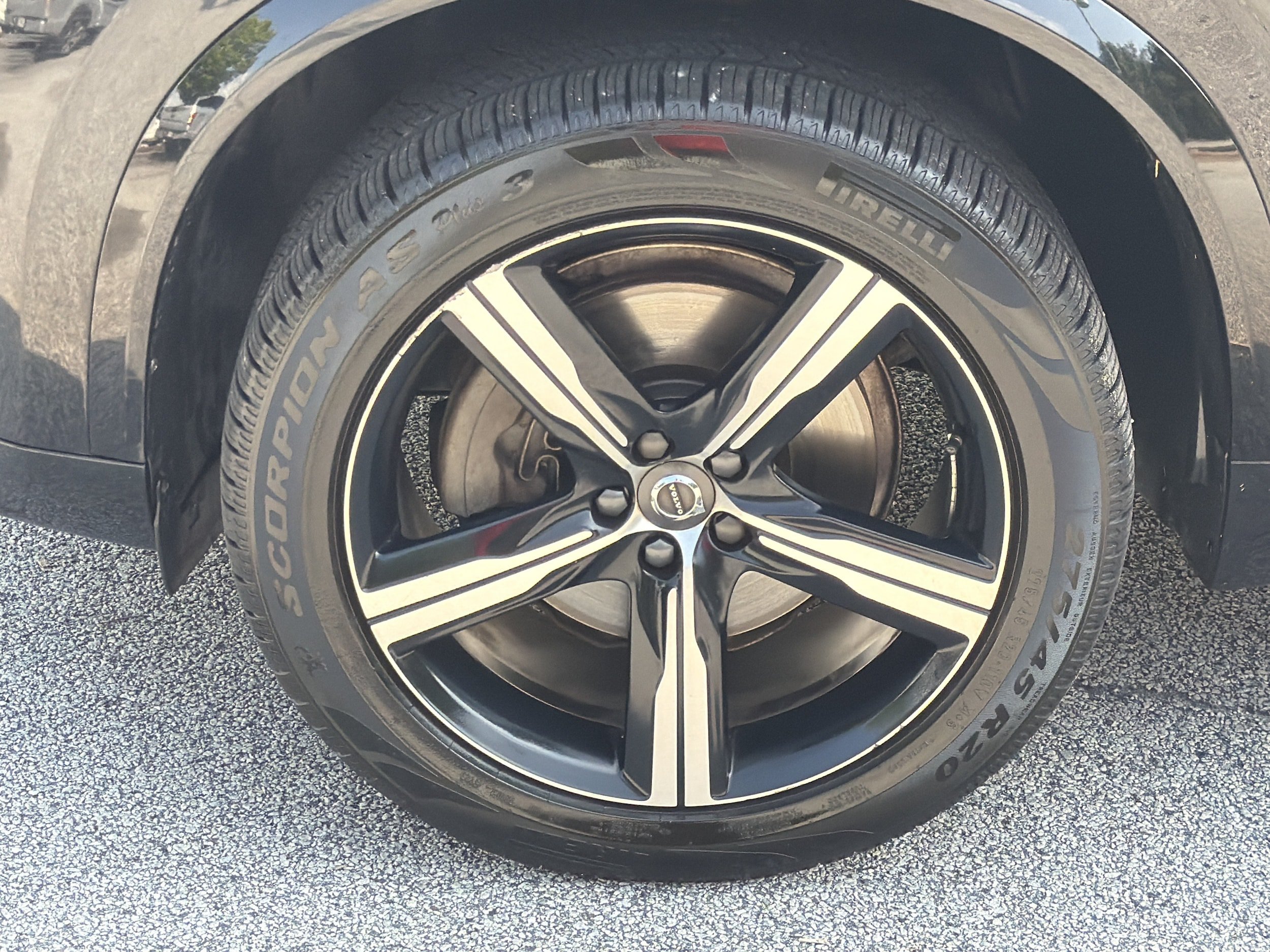 Used 2017 Volvo XC90 T5 R-Design FWD image 35