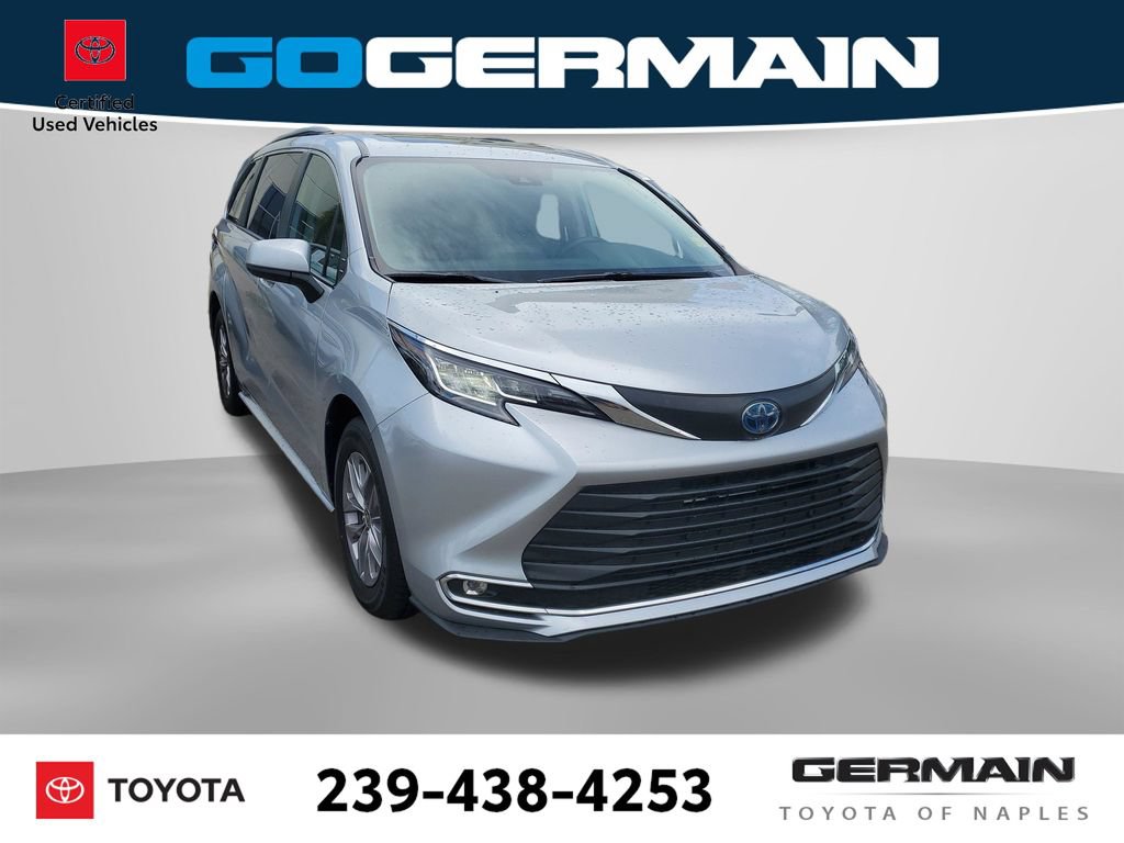 Certified 2022 Toyota Sienna XLE FWD image 3