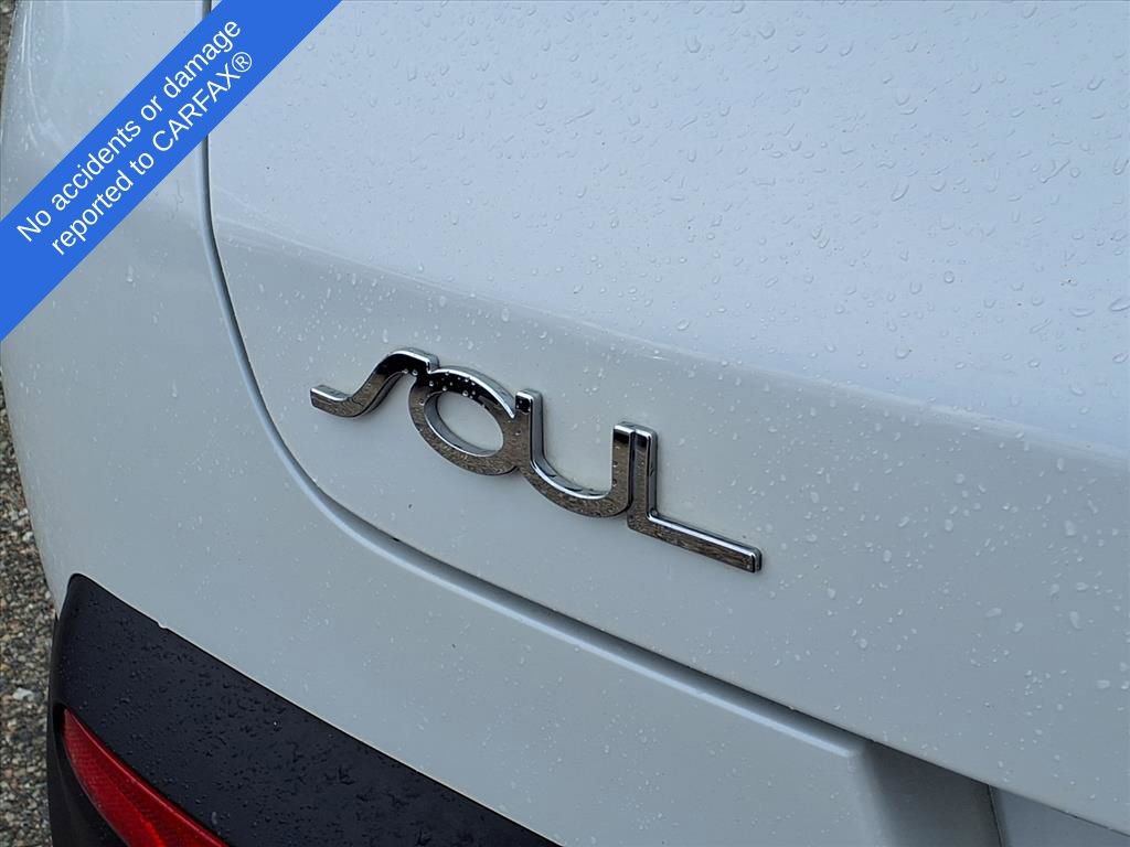 Used 2020 Kia Soul LX image 11