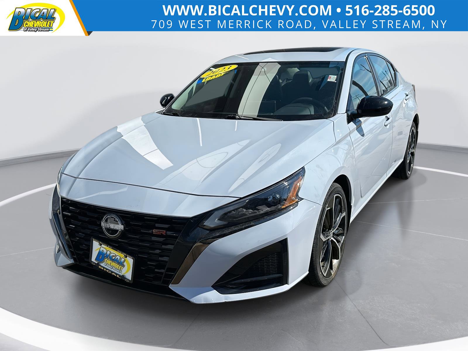 Used 2023 Nissan Altima 2.5 SR w/ SR Premium Package