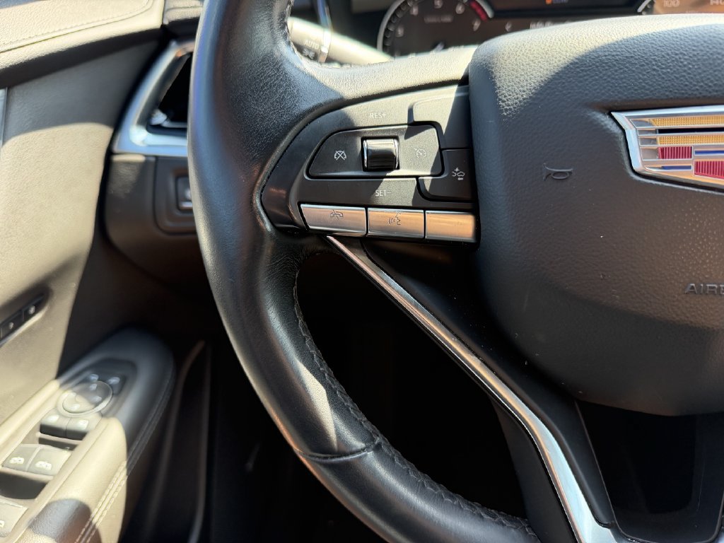 Used 2024 Cadillac XT6 Luxury FWD image 16