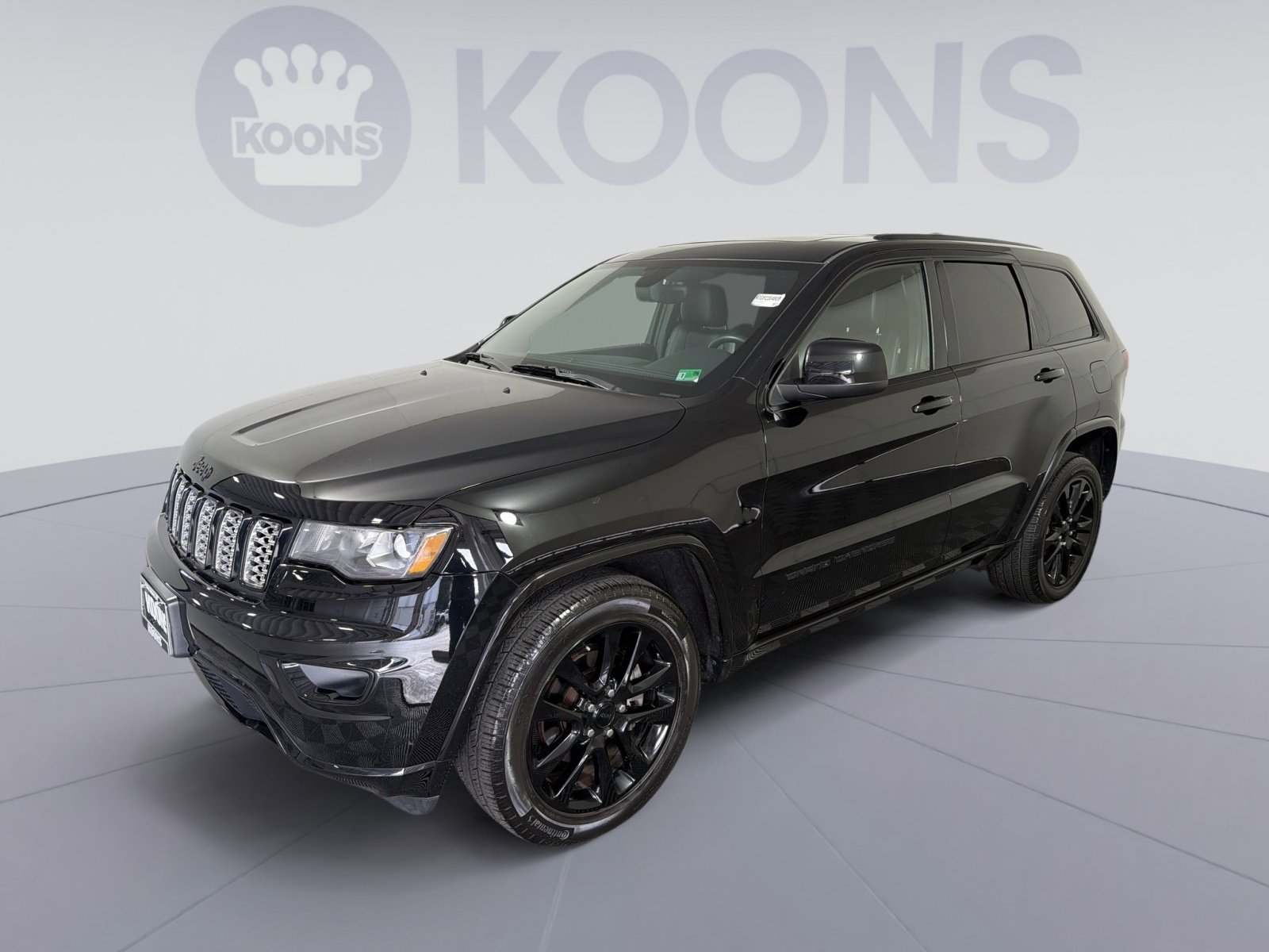 Used 2017 Jeep Grand Cherokee Altitude