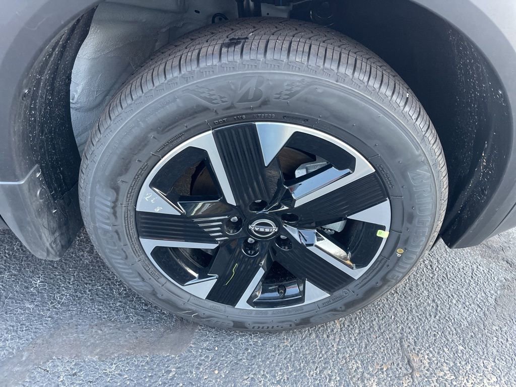 New 2026 Nissan Kicks SV w/ SV Premium Package image 30
