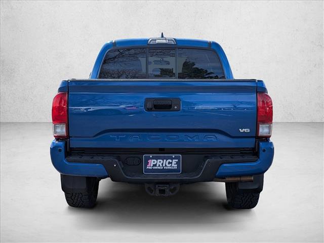 Used 2016 Toyota Tacoma TRD Off-Road w/ Premium & Technology Package image 6