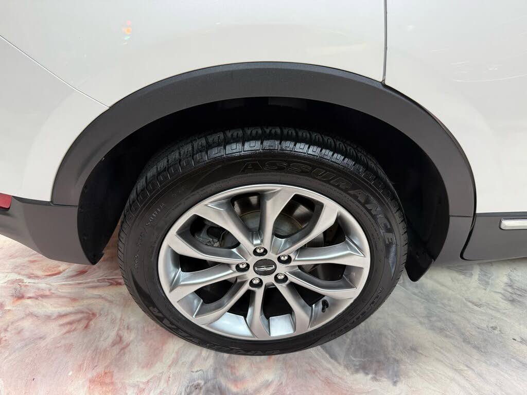 Used 2018 Lincoln MKC Select w/ Select Plus Package FWD image 36