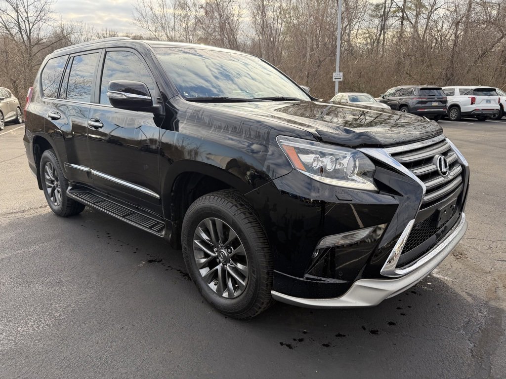Used 2018 Lexus GX 460 image 3
