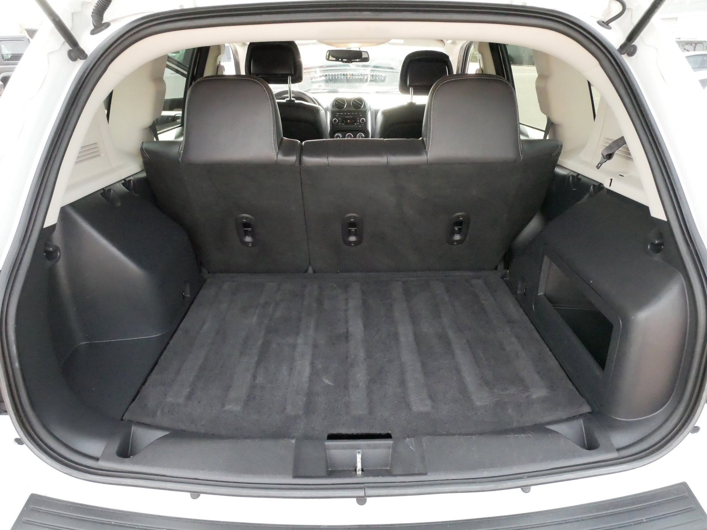 Used 2015 Jeep Compass Latitude AWD/4WD image 18