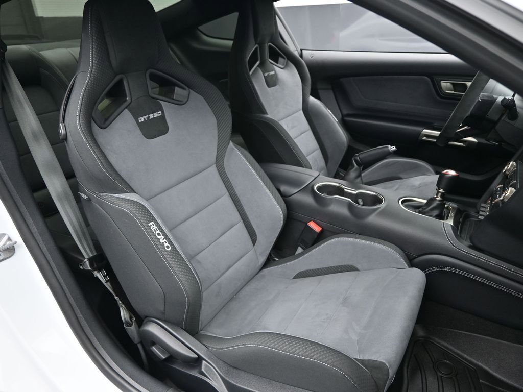 Used 2020 Ford Mustang Shelby GT350 w/ Technology Package image 37