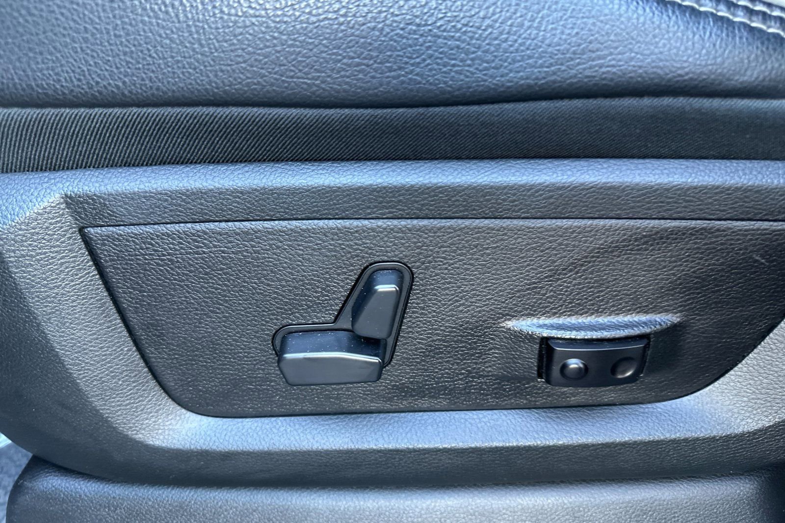 Used 2024 RAM 2500 Laramie image 12