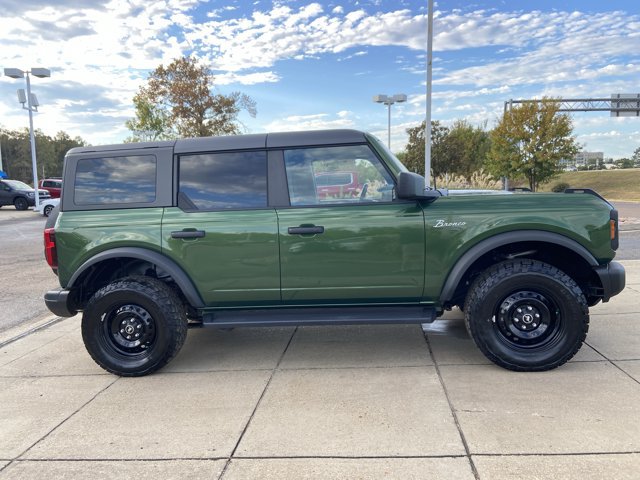 Used 2023 Ford Bronco Black Diamond AWD/4WD image 13