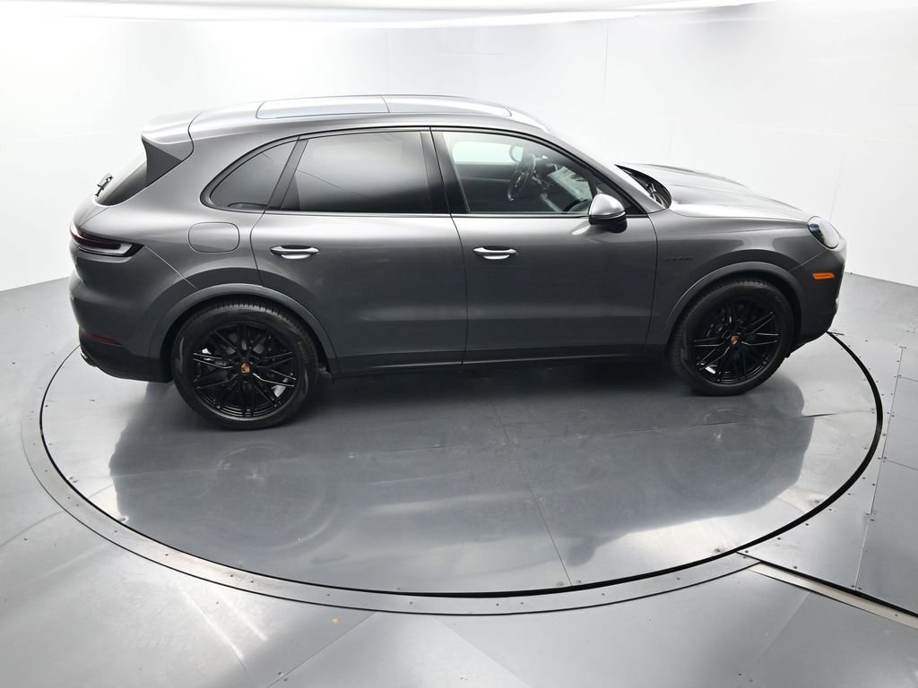Certified 2026 Porsche Cayenne E-Hybrid AWD/4WD image 40