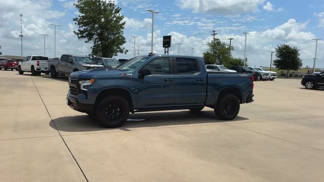 Used 2024 Chevrolet Silverado 1500 LT Trail Boss w/ Convenience Package II AWD/4WD image 5