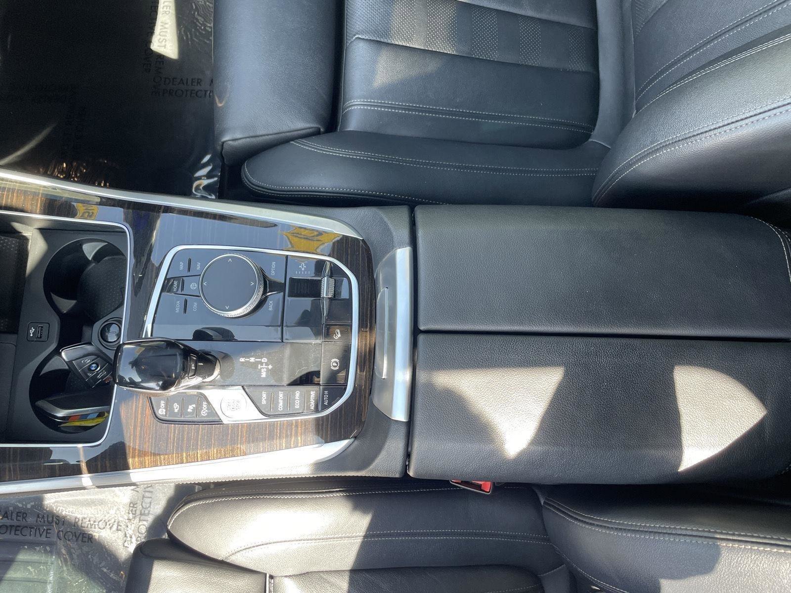 Used 2019 BMW X5 xDrive40i w/ M Sport Package image 17