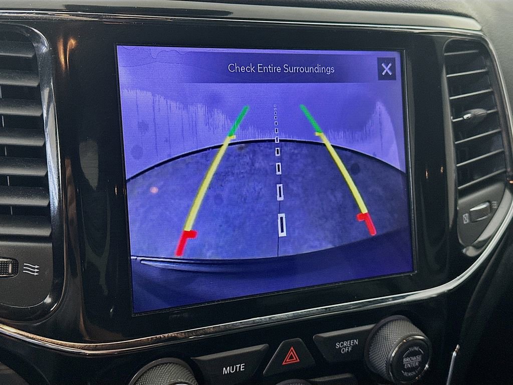 Used 2020 Jeep Grand Cherokee Altitude image 20