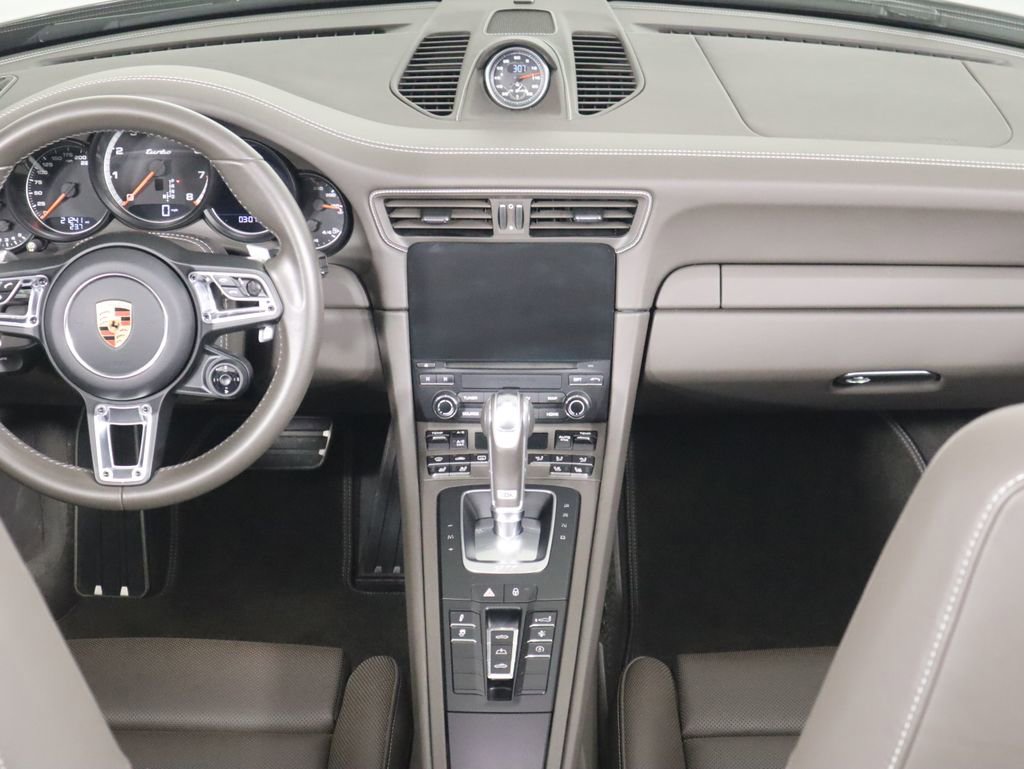 Used 2017 Porsche 911 Turbo image 22