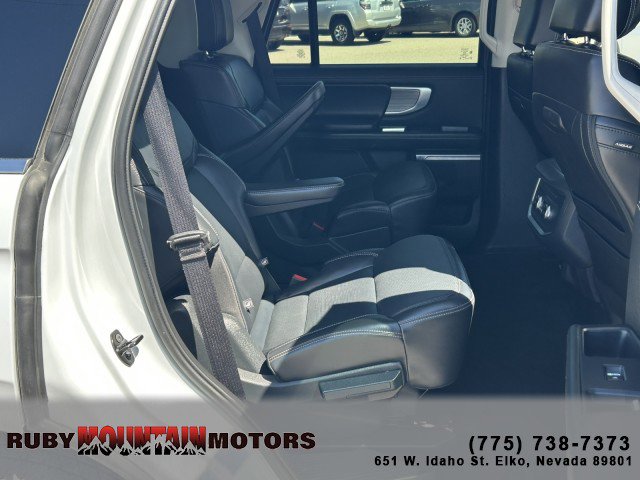 Used 2025 Ford Expedition Platinum AWD/4WD image 27