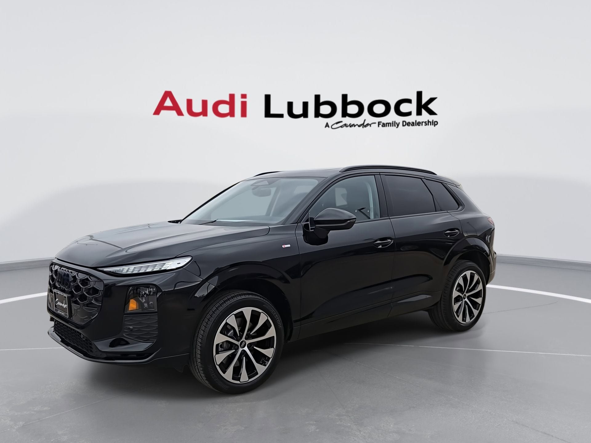 New 2026 Audi Q3 quattro 2.0T AWD/4WD image 4