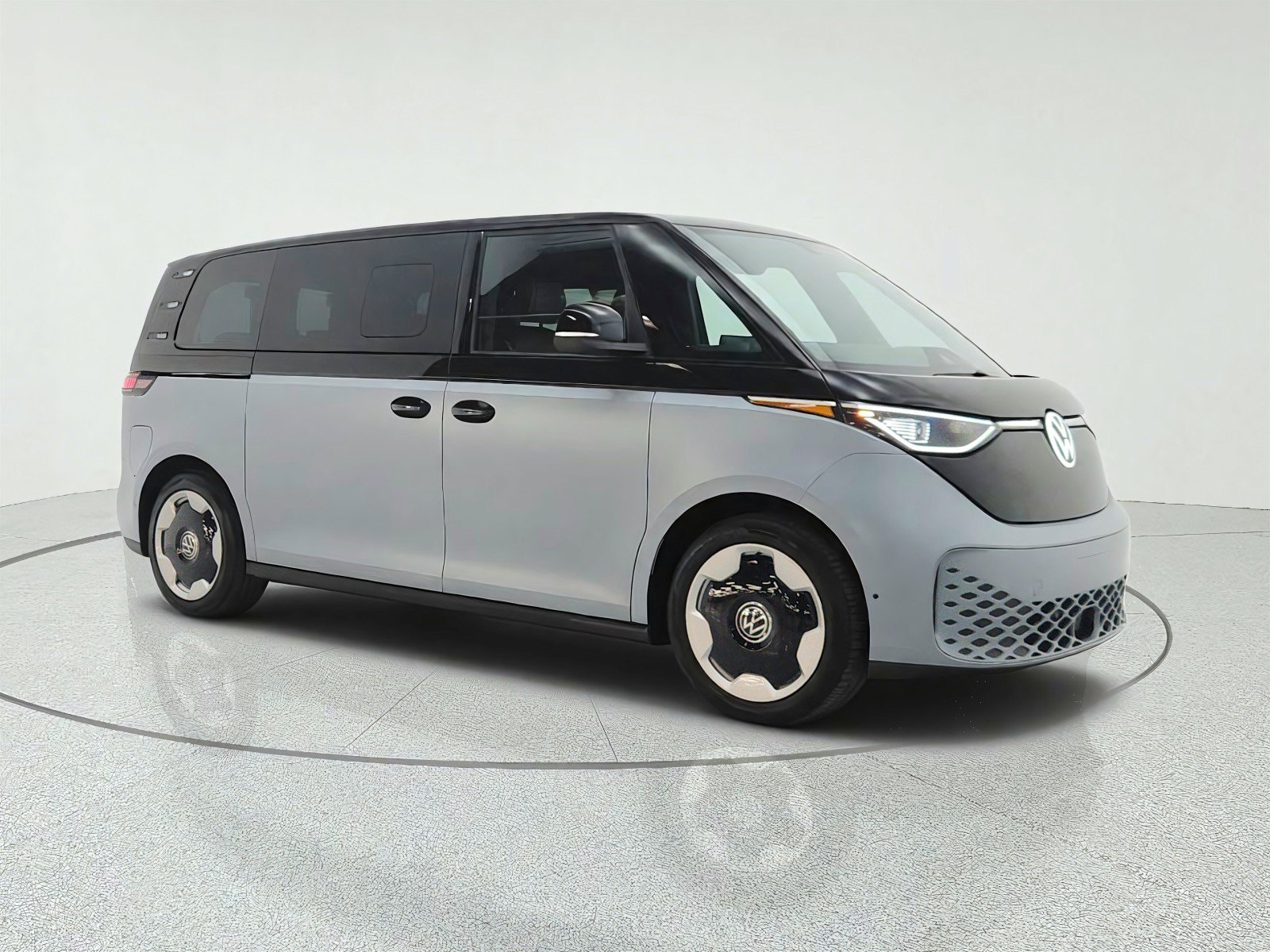 Used 2025 Volkswagen ID. Buzz Pro S RWD image 3