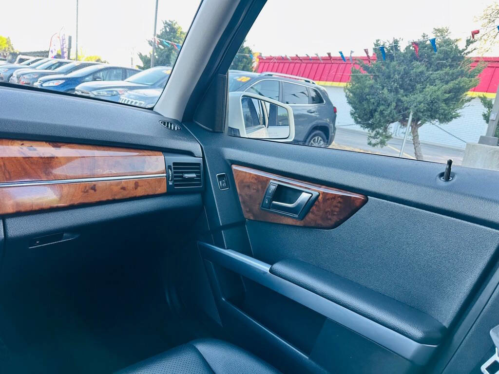 Used 2012 Mercedes-Benz GLK 350 4MATIC image 15