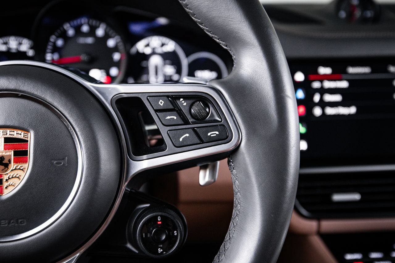 Certified 2023 Porsche Cayenne Platinum Edition AWD/4WD image 16