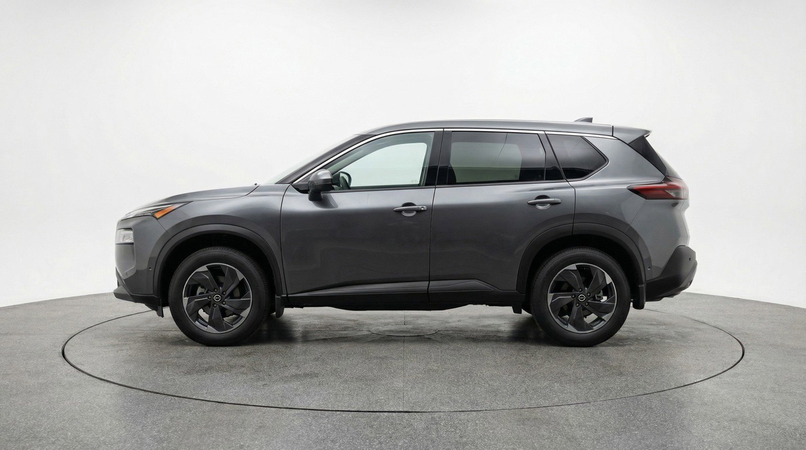 Used 2025 Nissan Rogue SV image 5