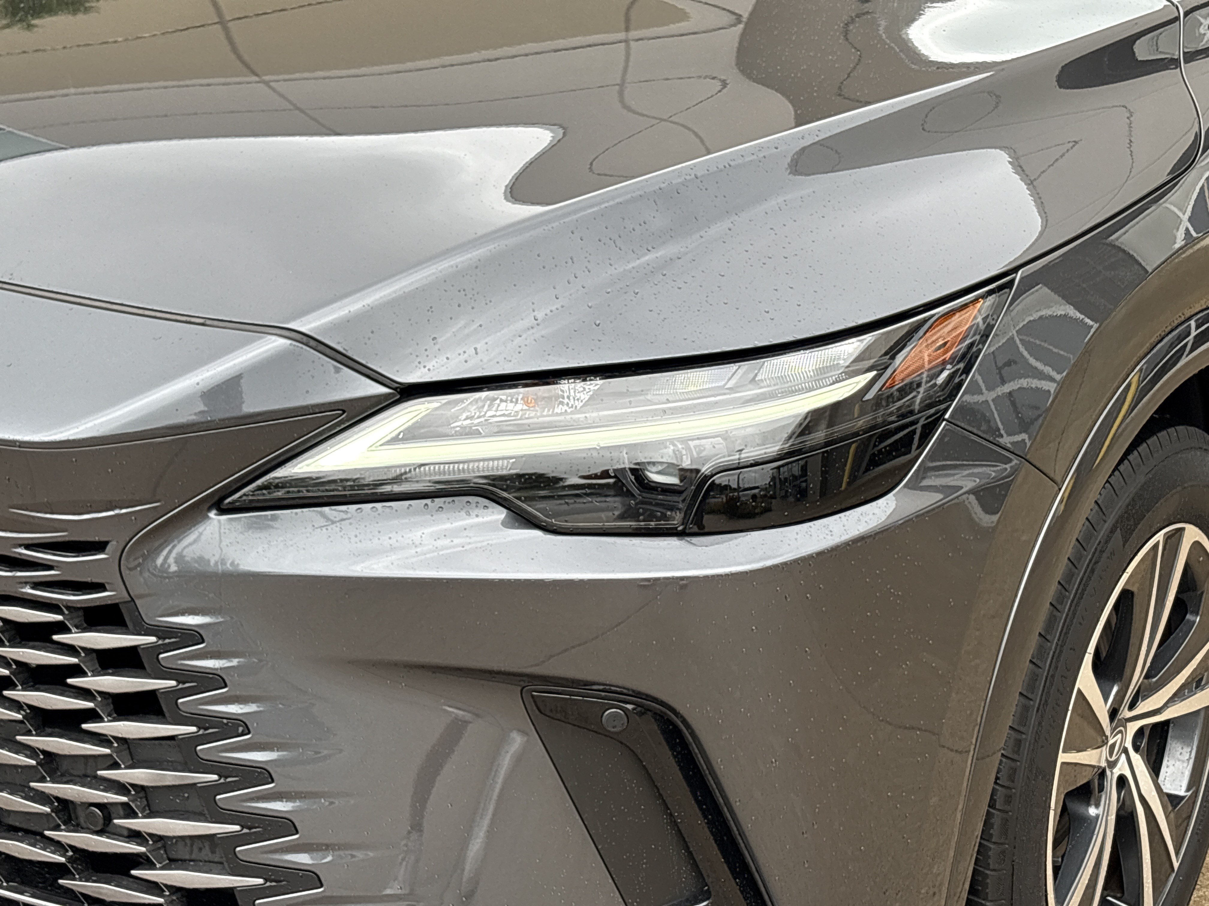 Certified 2024 Lexus RX 350h w/ Accessory Package (Z1) AWD/4WD image 6