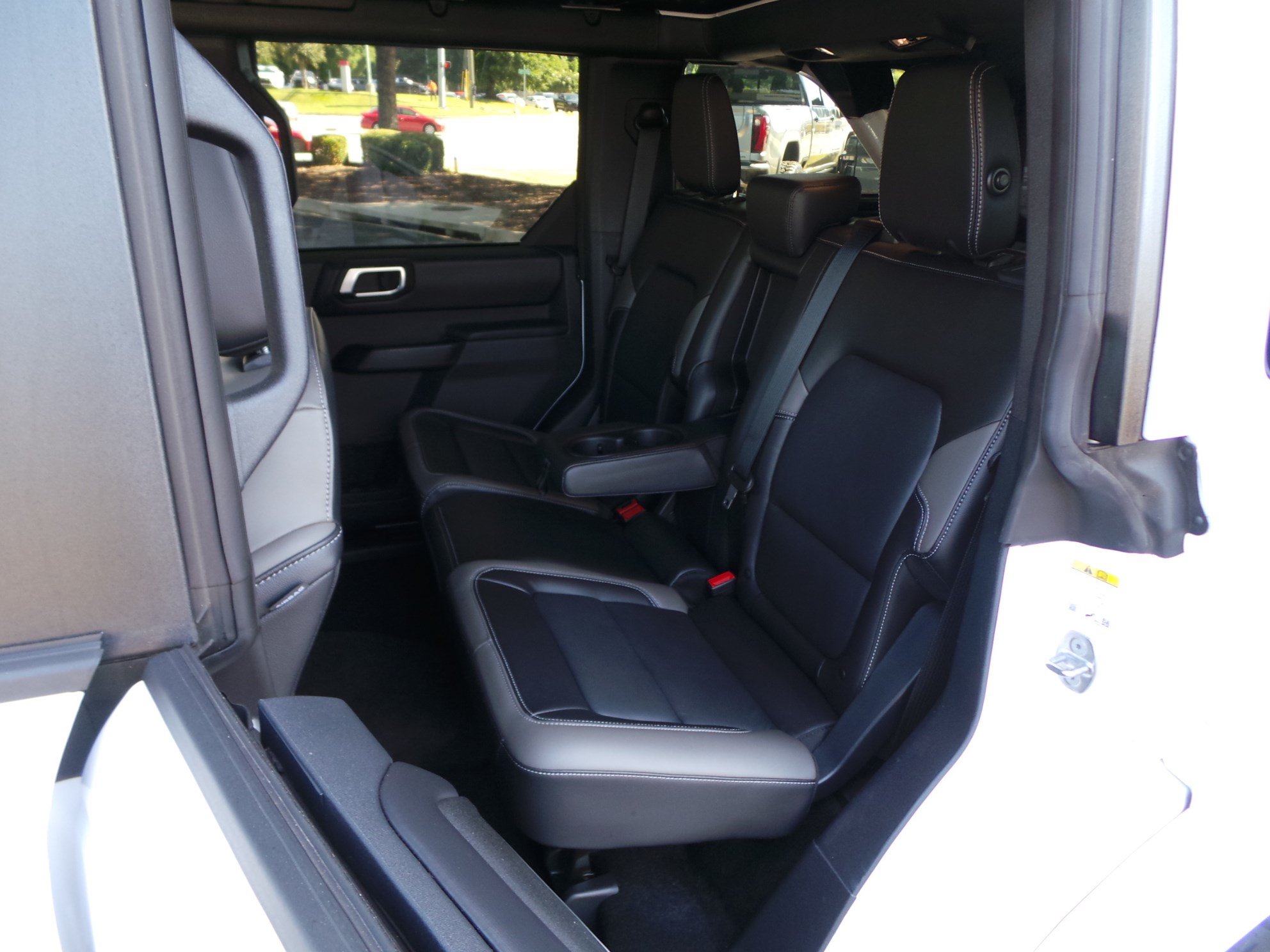 Used 2026 Ford Bronco Outer Banks AWD/4WD image 14