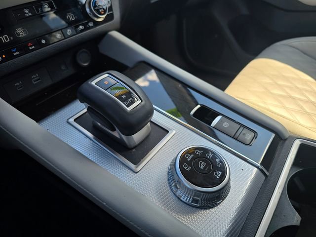 Used 2024 Mitsubishi Outlander SEL image 20