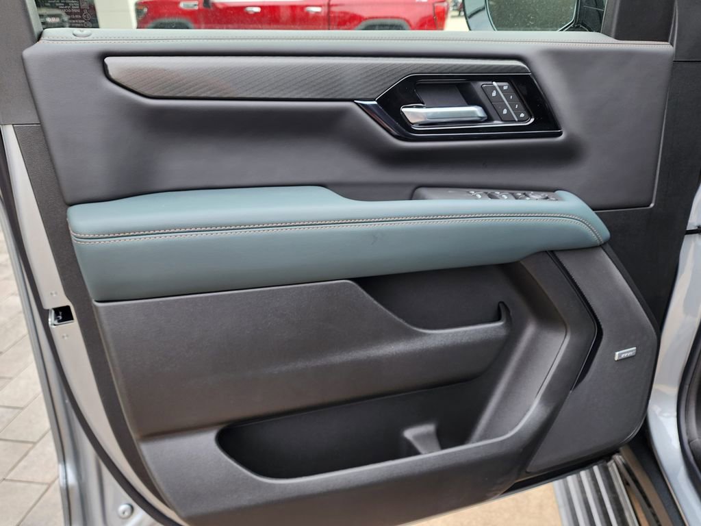 New 2026 GMC Yukon AT4 image 13