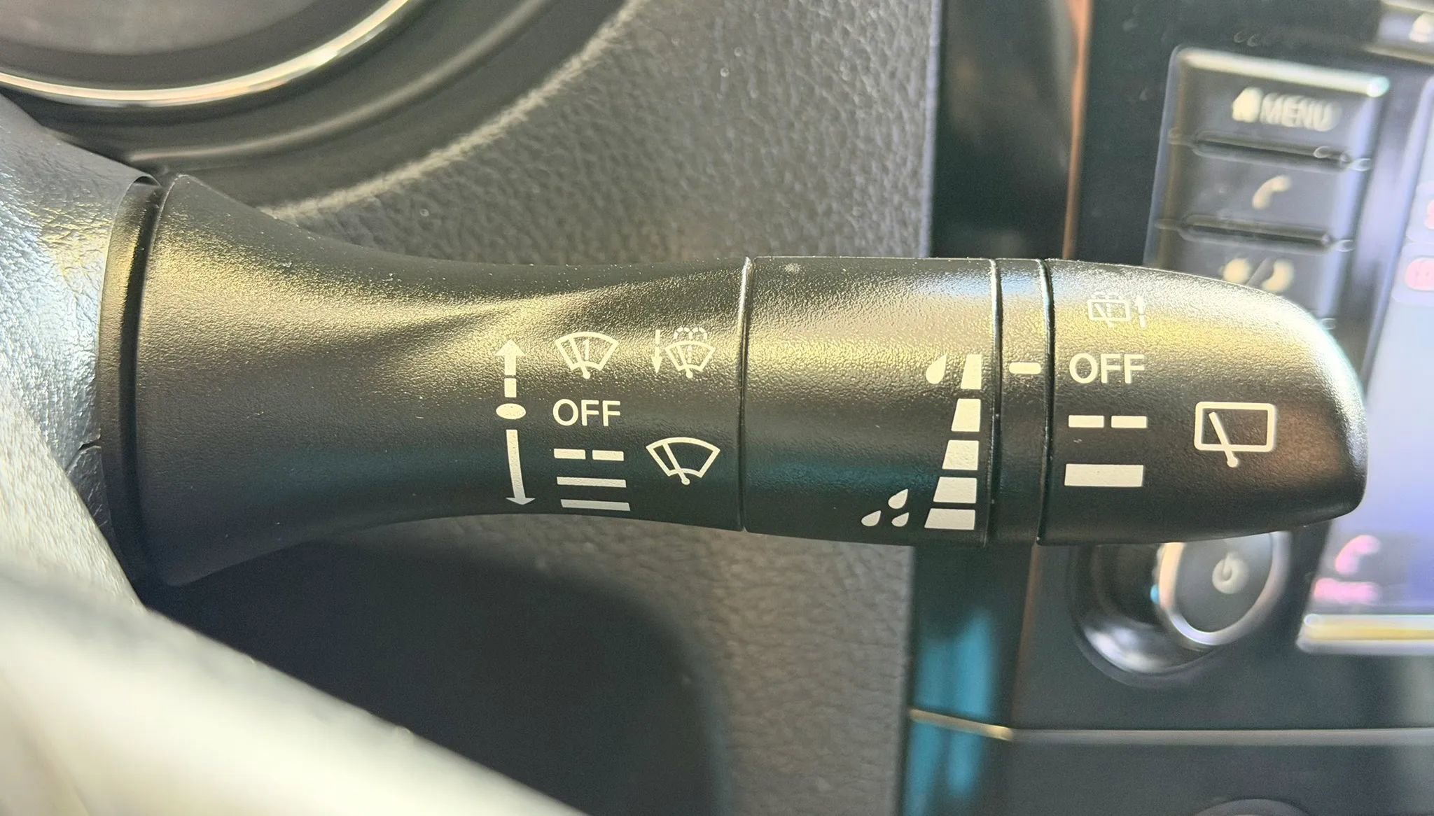 Used 2018 Nissan Rogue S AWD/4WD image 13