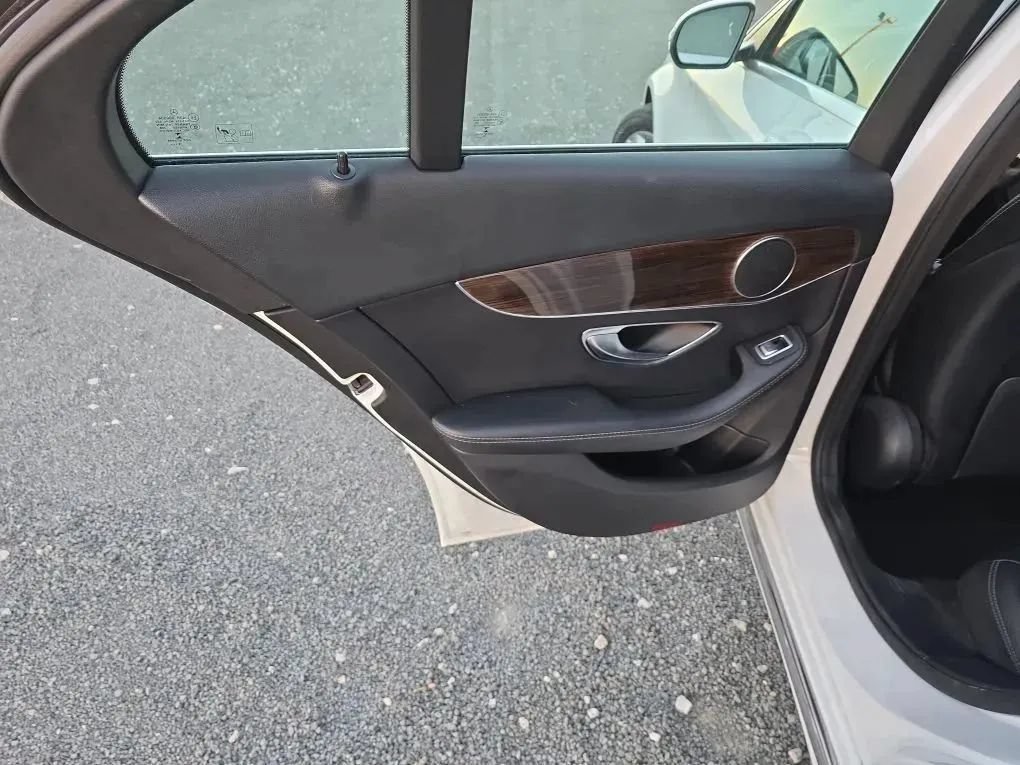 Used 2019 Mercedes-Benz C 300 Sedan image 44