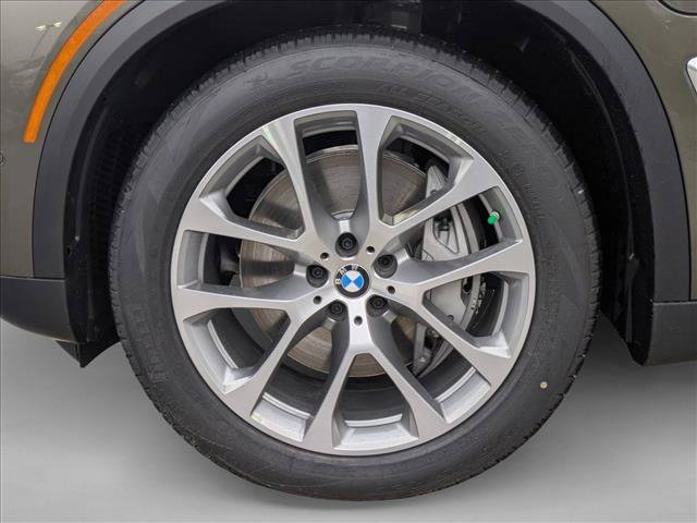 Used 2026 BMW X5 xDrive50e AWD/4WD image 10