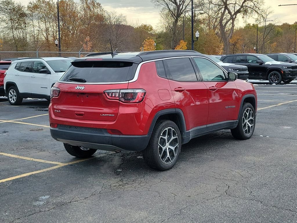 Used 2024 Jeep Compass Limited AWD/4WD image 5