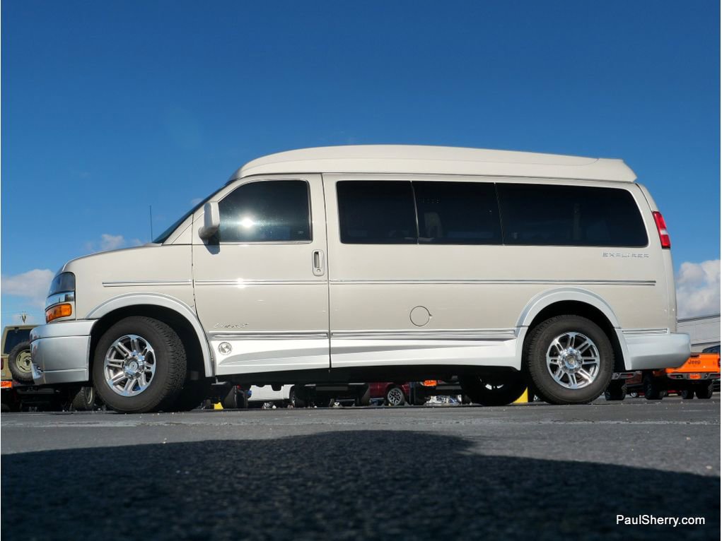 Used 2021 Chevrolet Express 2500 LS w/ Enhanced Convenience Package image 20