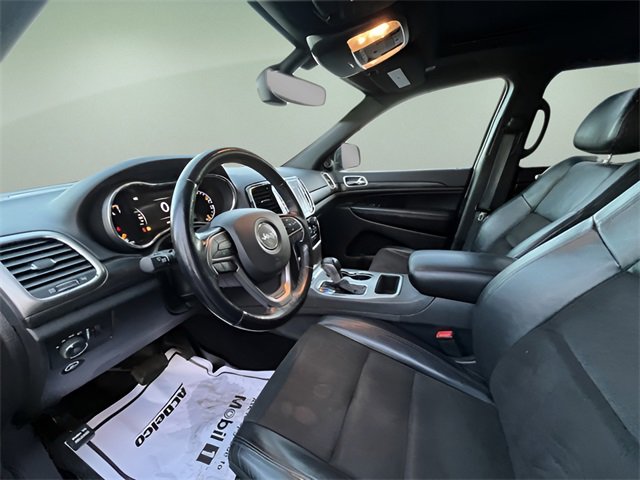 Used 2020 Jeep Grand Cherokee Altitude image 12