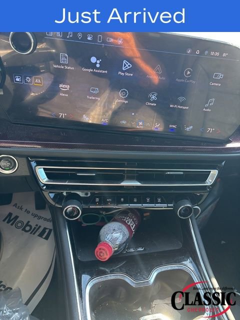 Used 2024 Chevrolet Traverse Z71 image 18